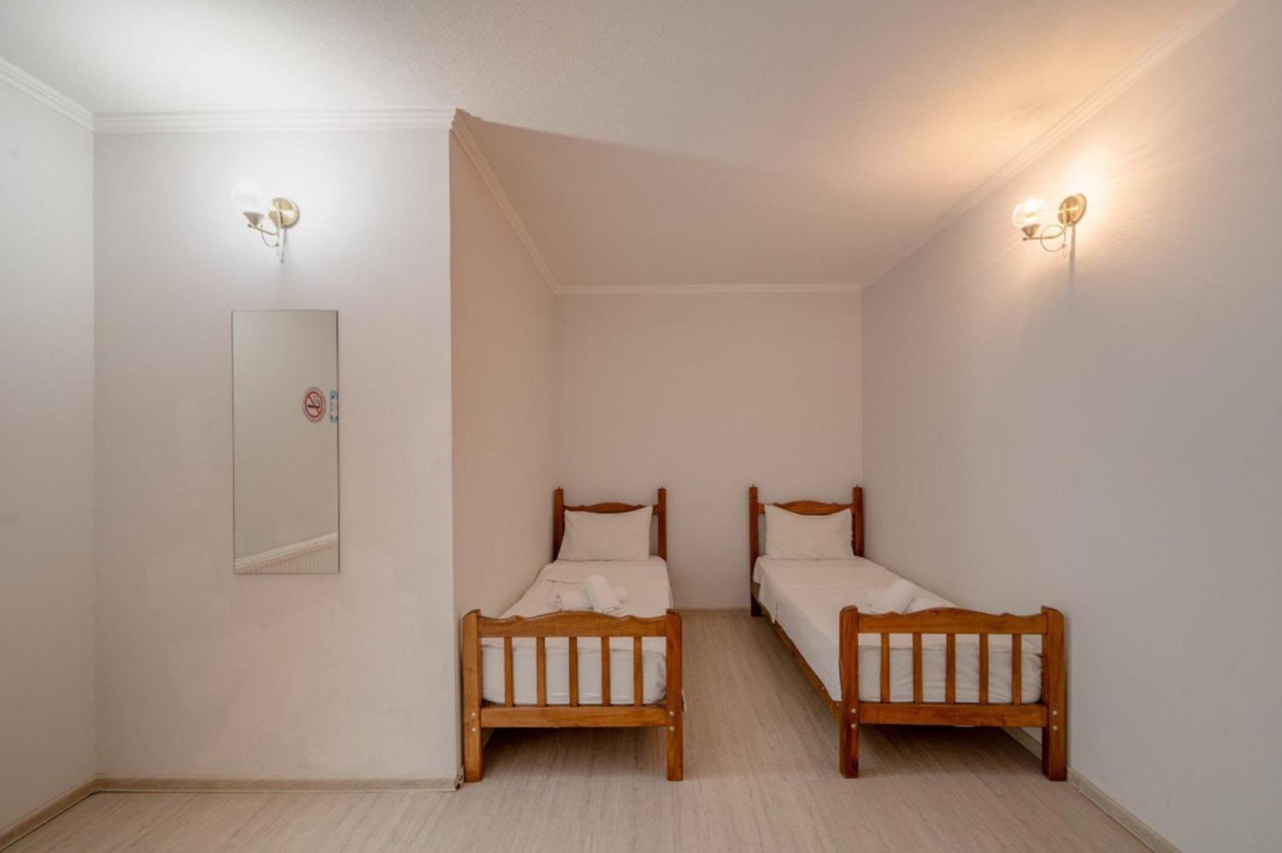 טביליסי Hotel Tato & Coworking Space מראה חיצוני תמונה