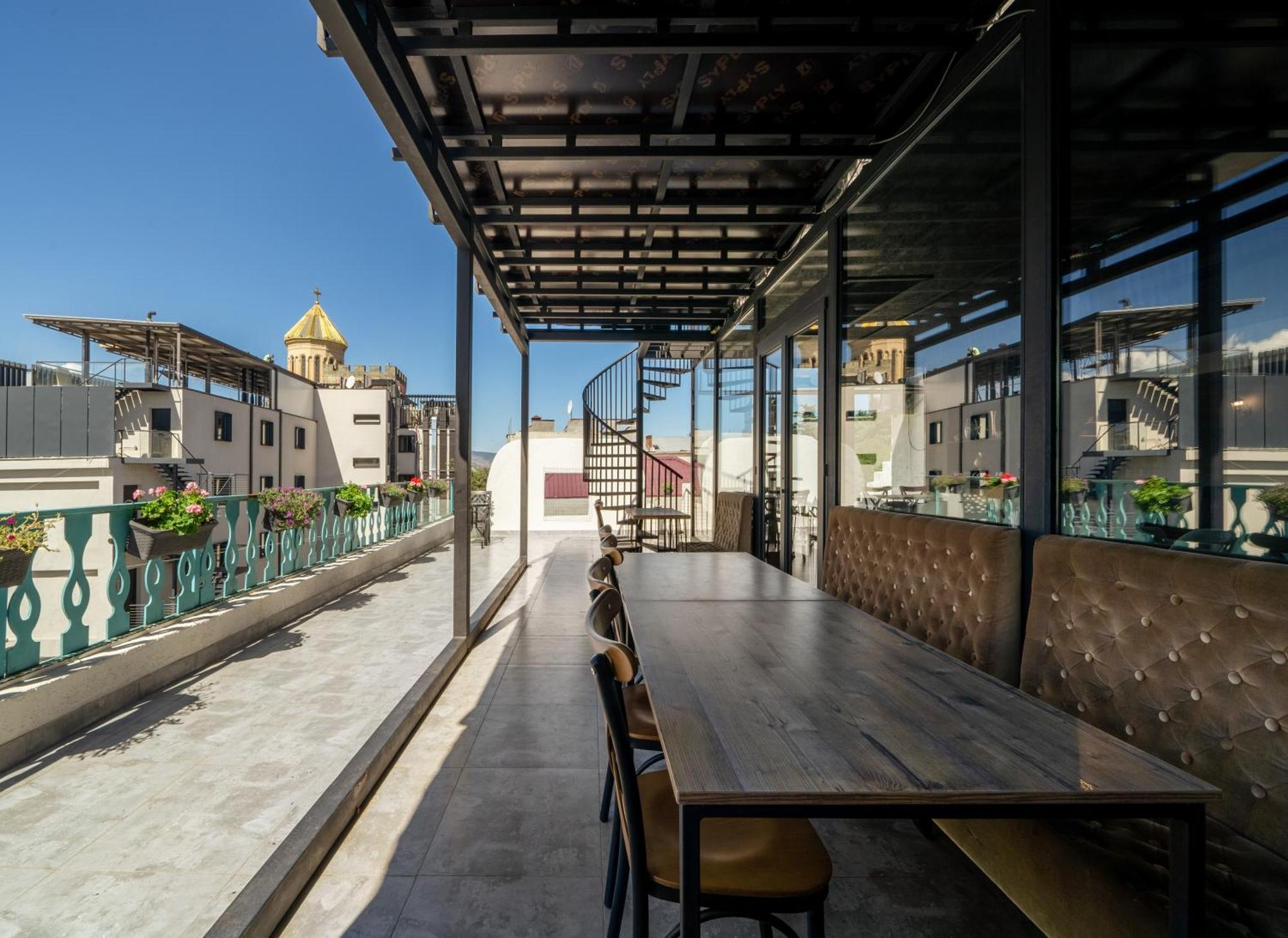 טביליסי Hotel Tato & Coworking Space מראה חיצוני תמונה