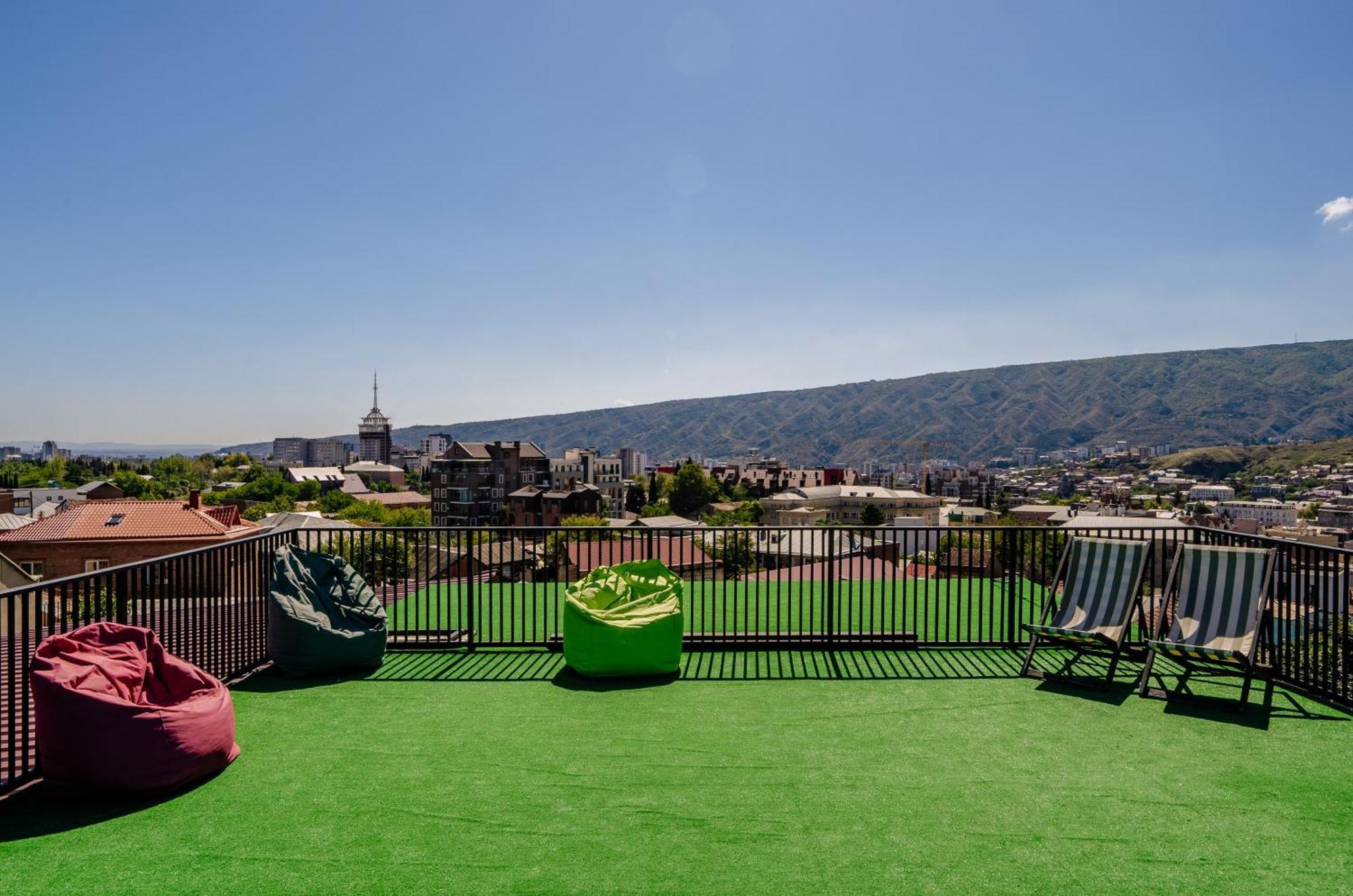 טביליסי Hotel Tato & Coworking Space מראה חיצוני תמונה