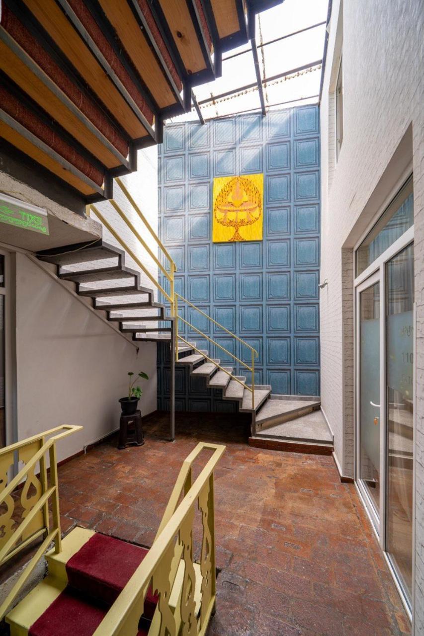 טביליסי Hotel Tato & Coworking Space מראה חיצוני תמונה