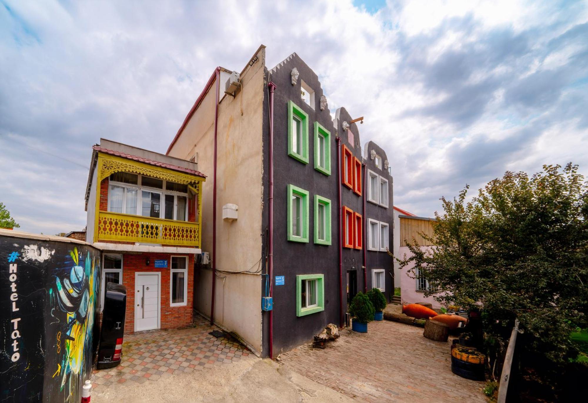 טביליסי Hotel Tato & Coworking Space מראה חיצוני תמונה