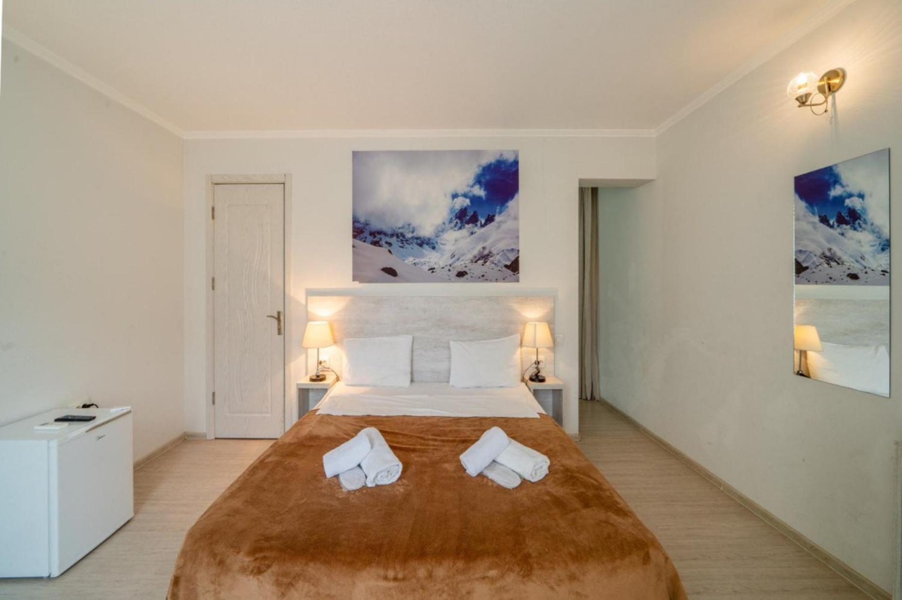 טביליסי Hotel Tato & Coworking Space מראה חיצוני תמונה