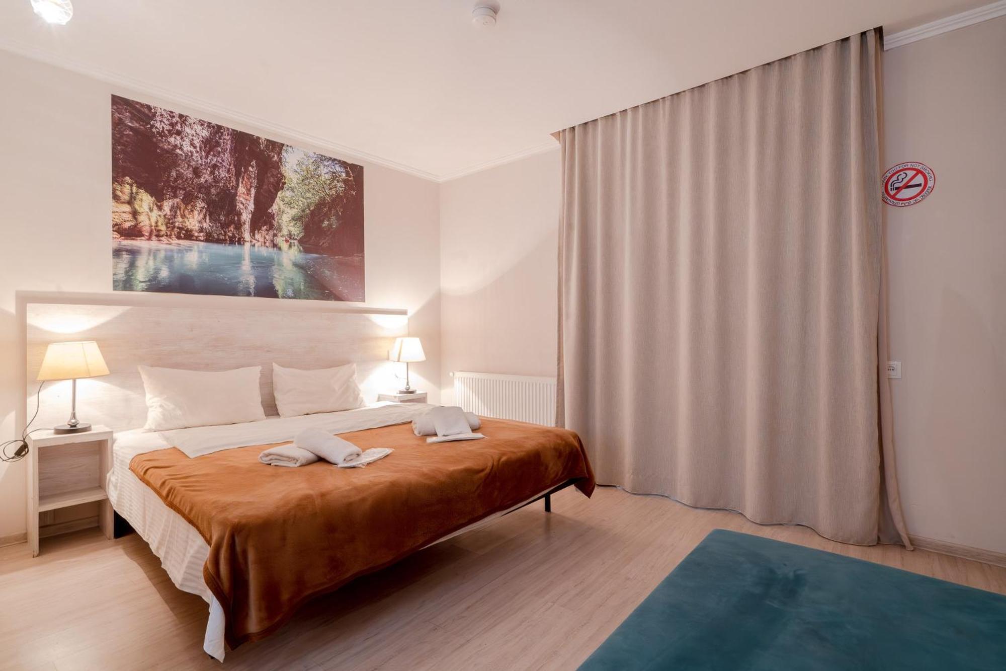 טביליסי Hotel Tato & Coworking Space מראה חיצוני תמונה