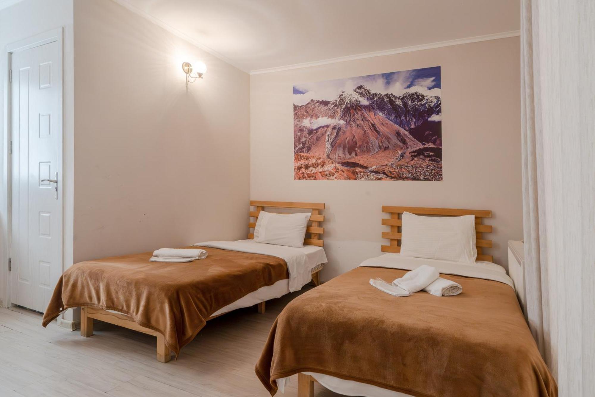 טביליסי Hotel Tato & Coworking Space מראה חיצוני תמונה